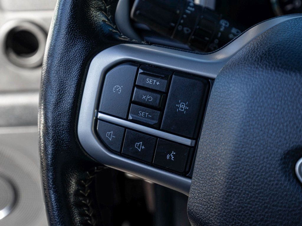 Used 2024 Ford Expedition XLT AWD/4WD image 16