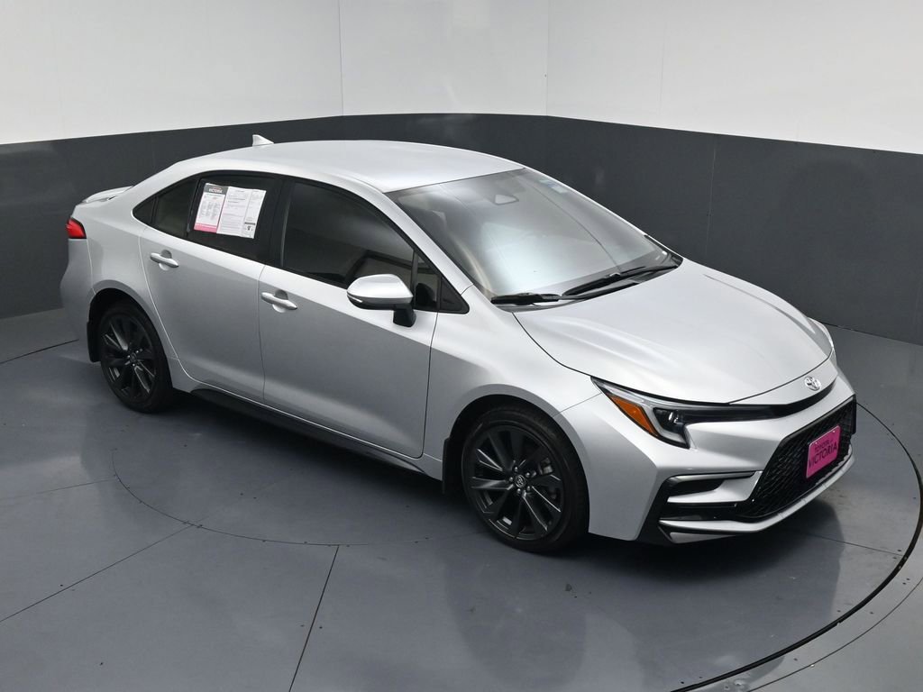 Used 2026 Toyota Corolla SE image 14