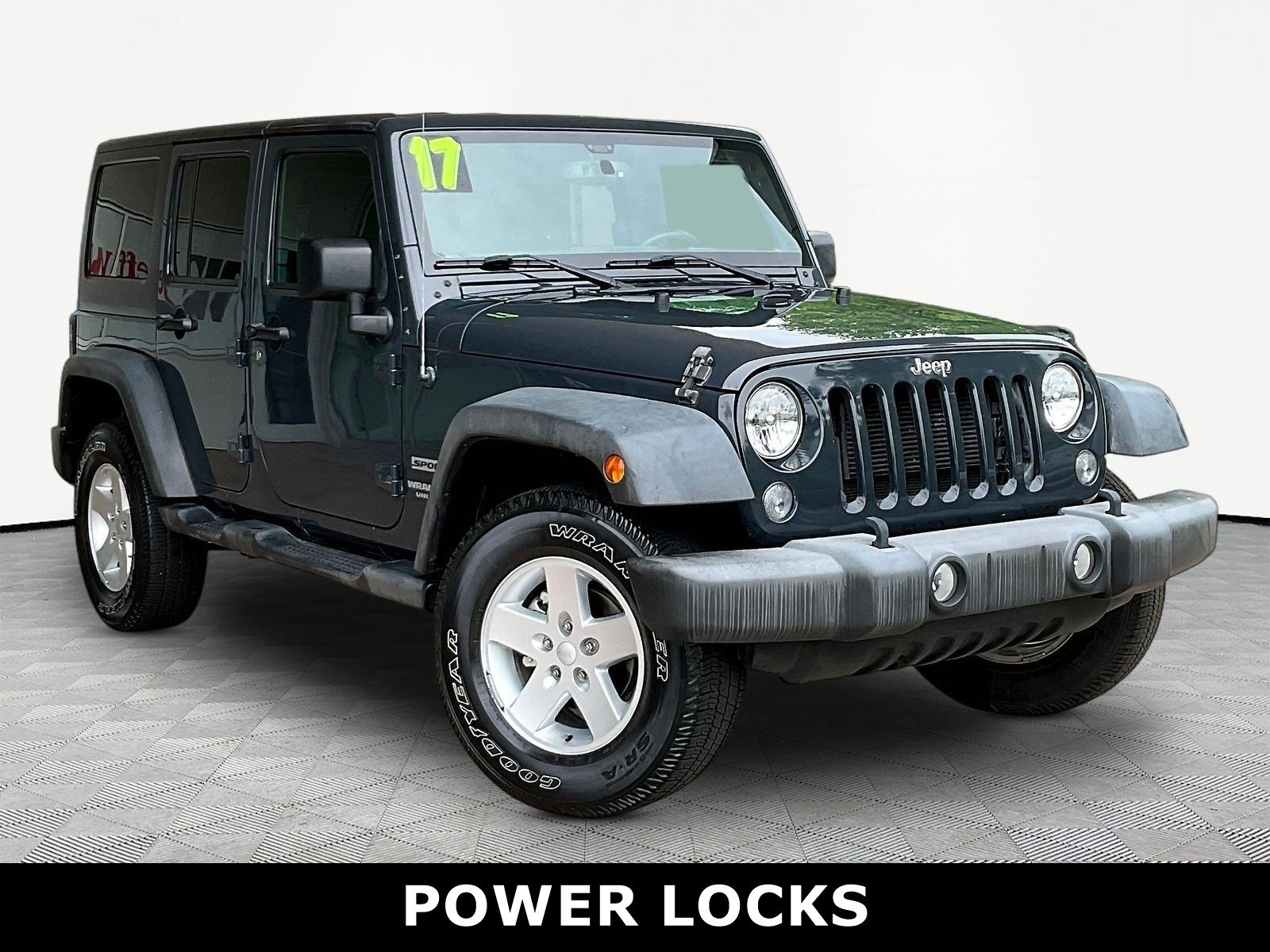 Used 2017 Jeep Wrangler Unlimited Sport w/ Quick Order Package 24S AWD/4WD image 3