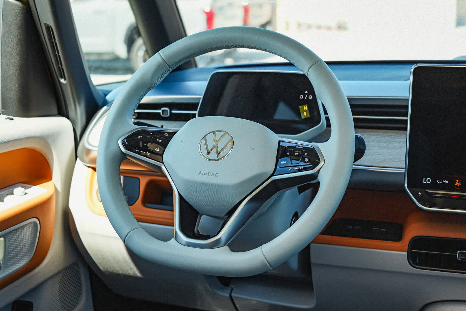 New 2025 Volkswagen ID. Buzz 1st Edition image 17