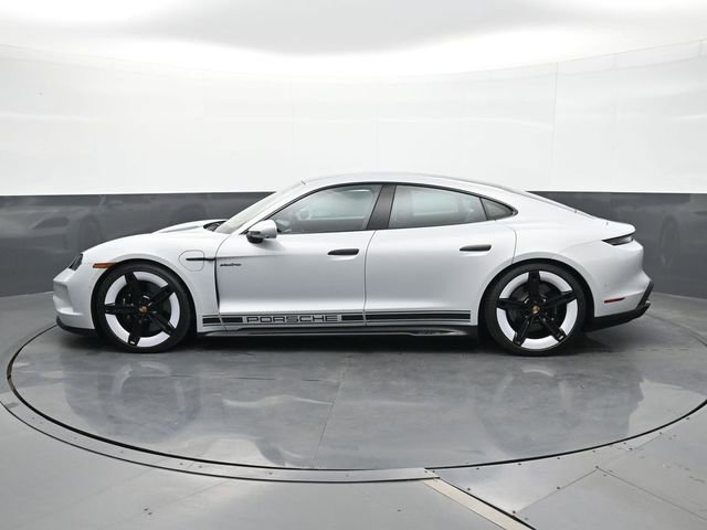 Used 2025 Porsche Taycan GTS image 2