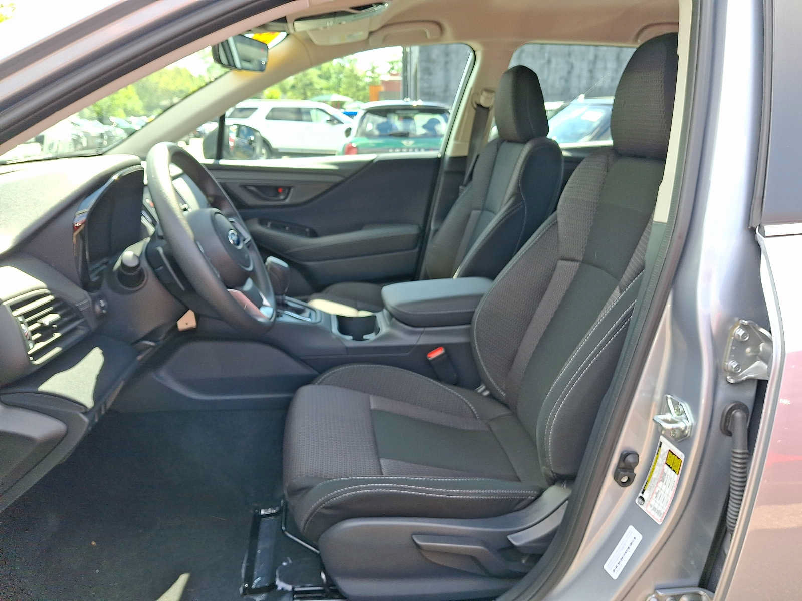 Used 2025 Subaru Outback AWD/4WD image 10