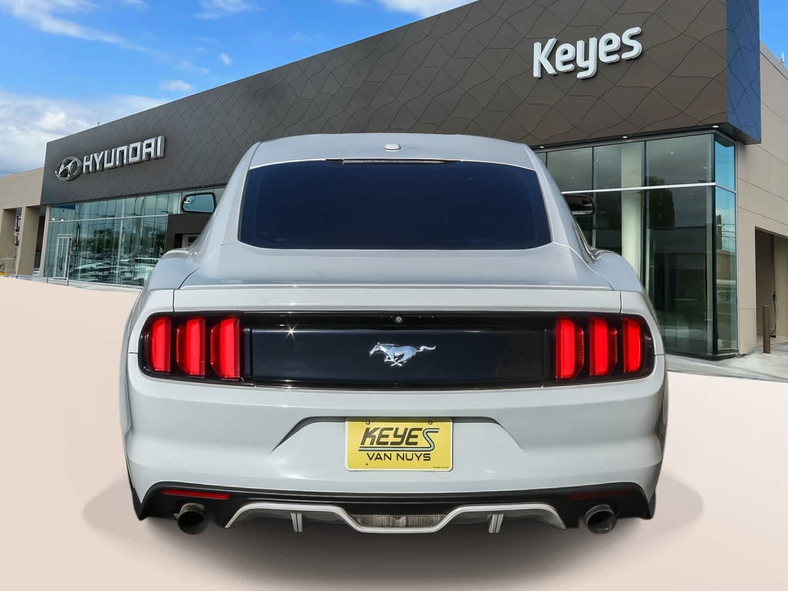 Used 2016 Ford Mustang Premium RWD image 6