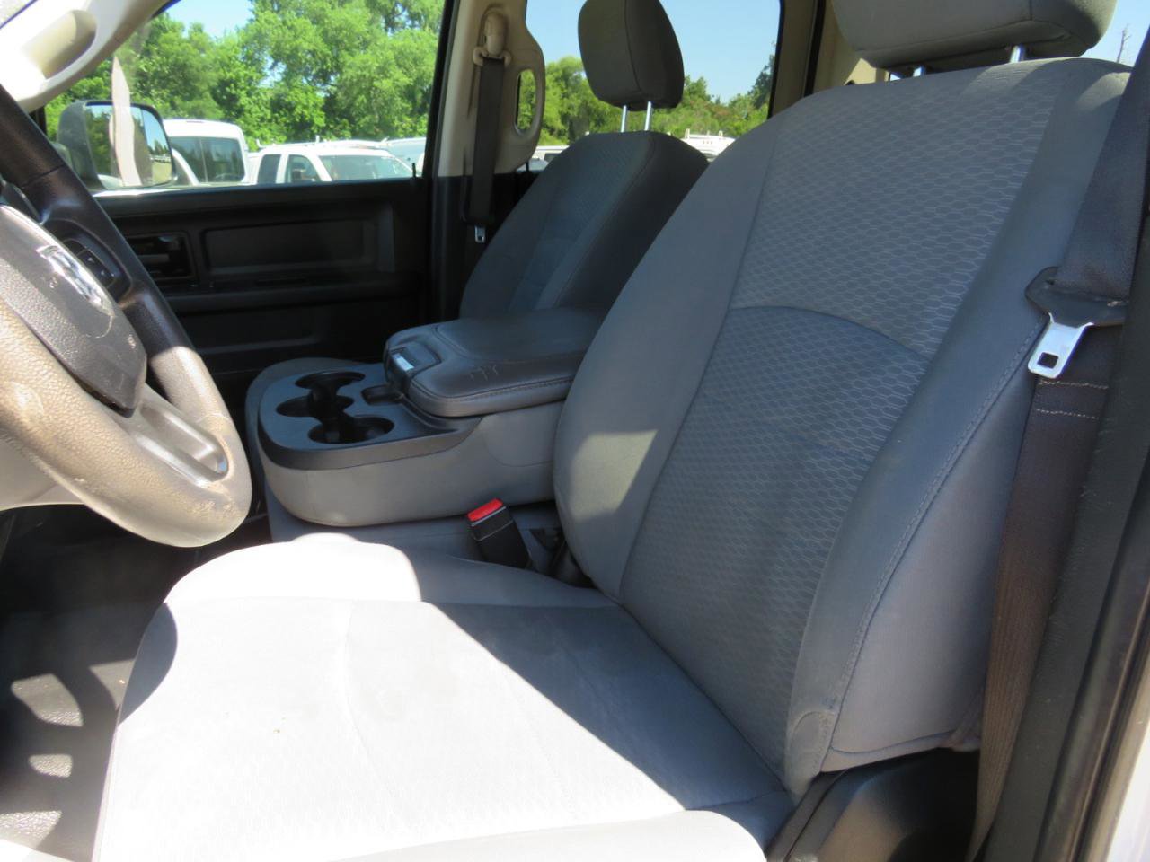 Used 2018 RAM 2500 Tradesman w/ Chrome Appearance Group image 11