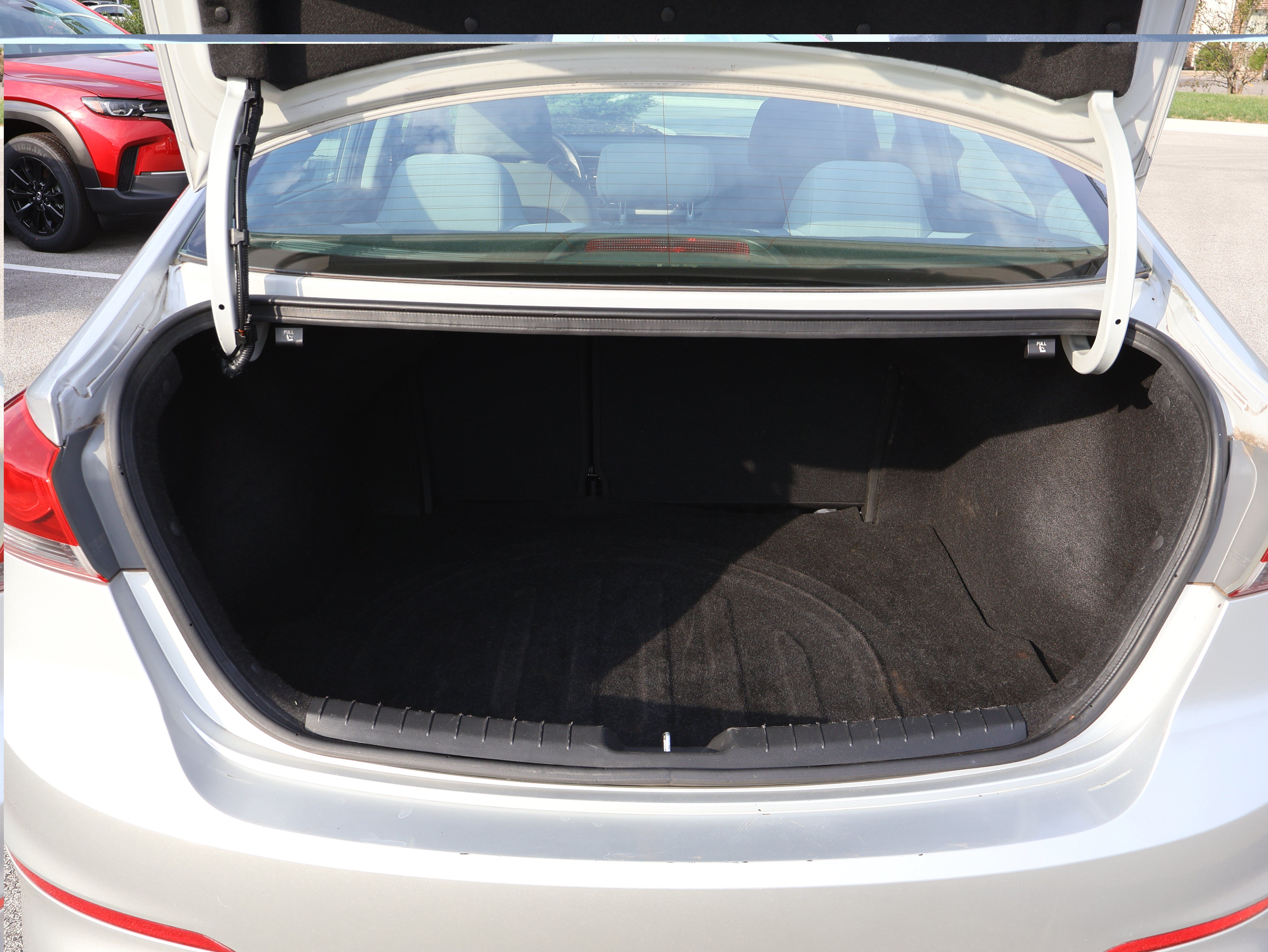Used 2018 Hyundai Elantra SEL FWD image 9