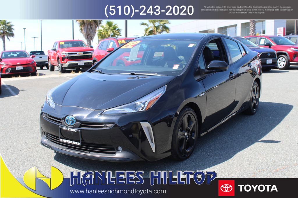 Used 2022 Toyota Prius XLE FWD image 3