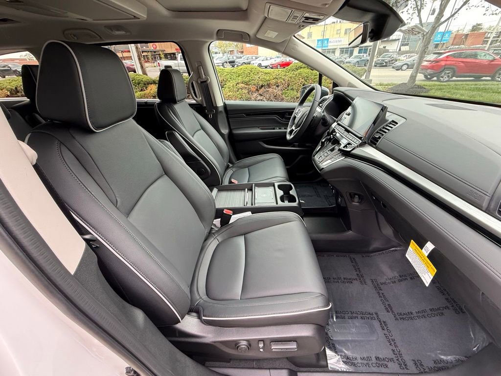 Used 2026 Honda Odyssey Touring image 40