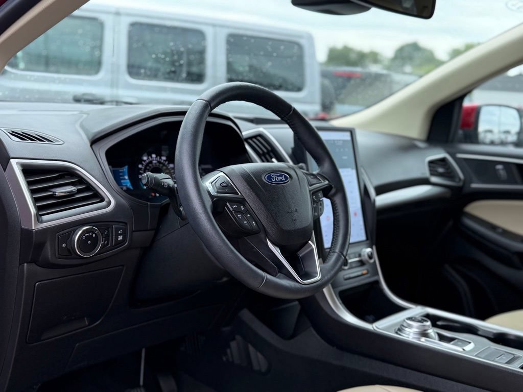 Certified 2023 Ford Edge SEL w/ Convenience Package AWD/4WD image 11