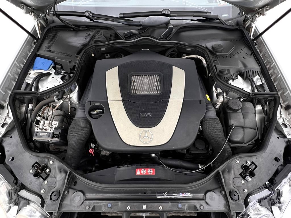 Used 2008 Mercedes-Benz E 350 4MATIC Sedan image 29