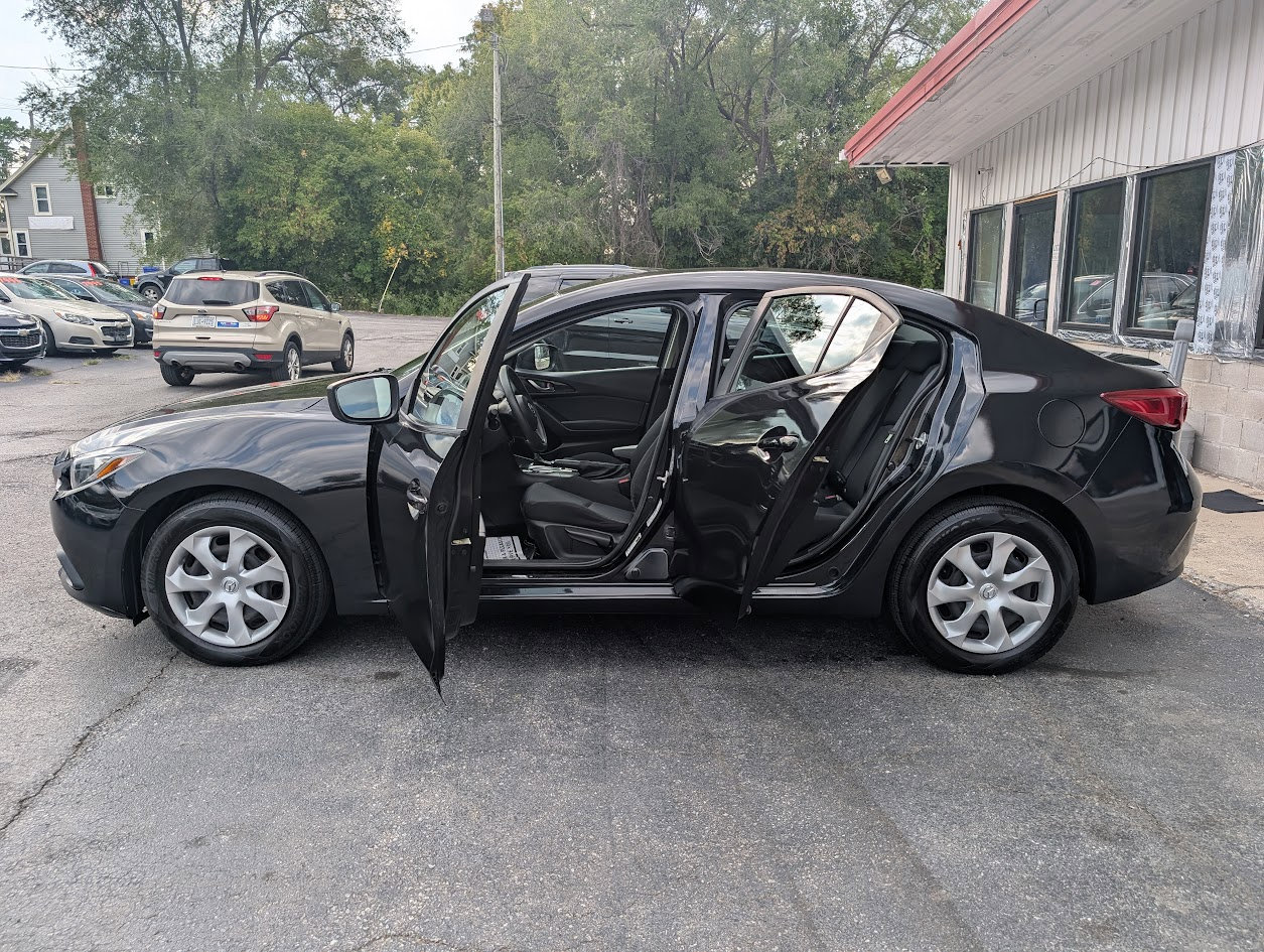 Used 2015 MAZDA MAZDA3 i Sport image 5