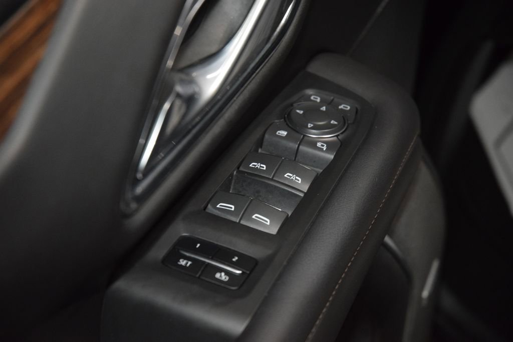 Used 2023 Chevrolet Suburban High Country AWD/4WD image 46