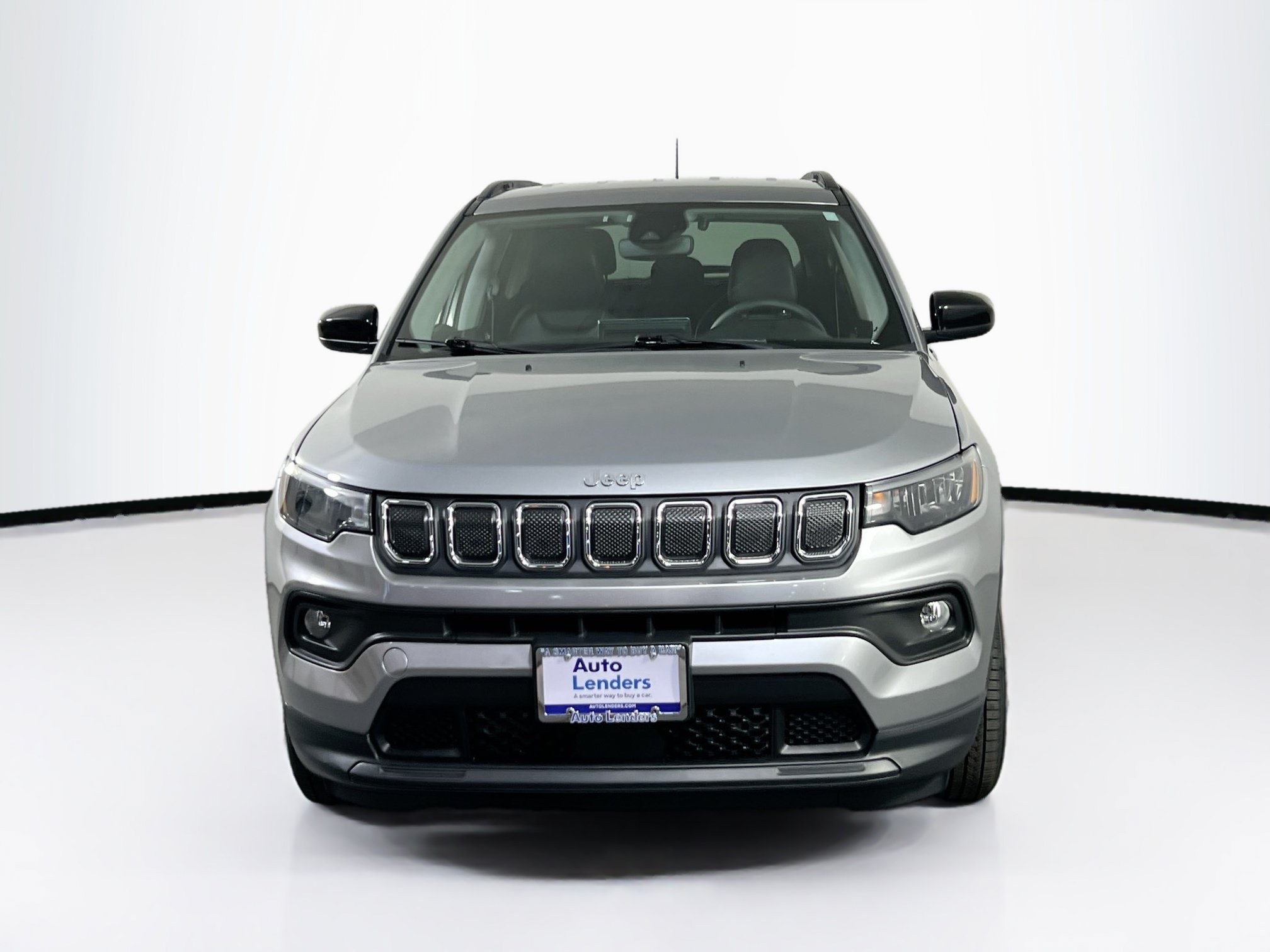 Used 2022 Jeep Compass Latitude AWD/4WD image 2