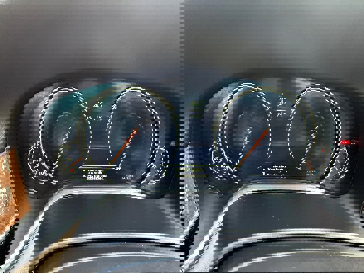 Used 2018 BMW 750i xDrive image 27