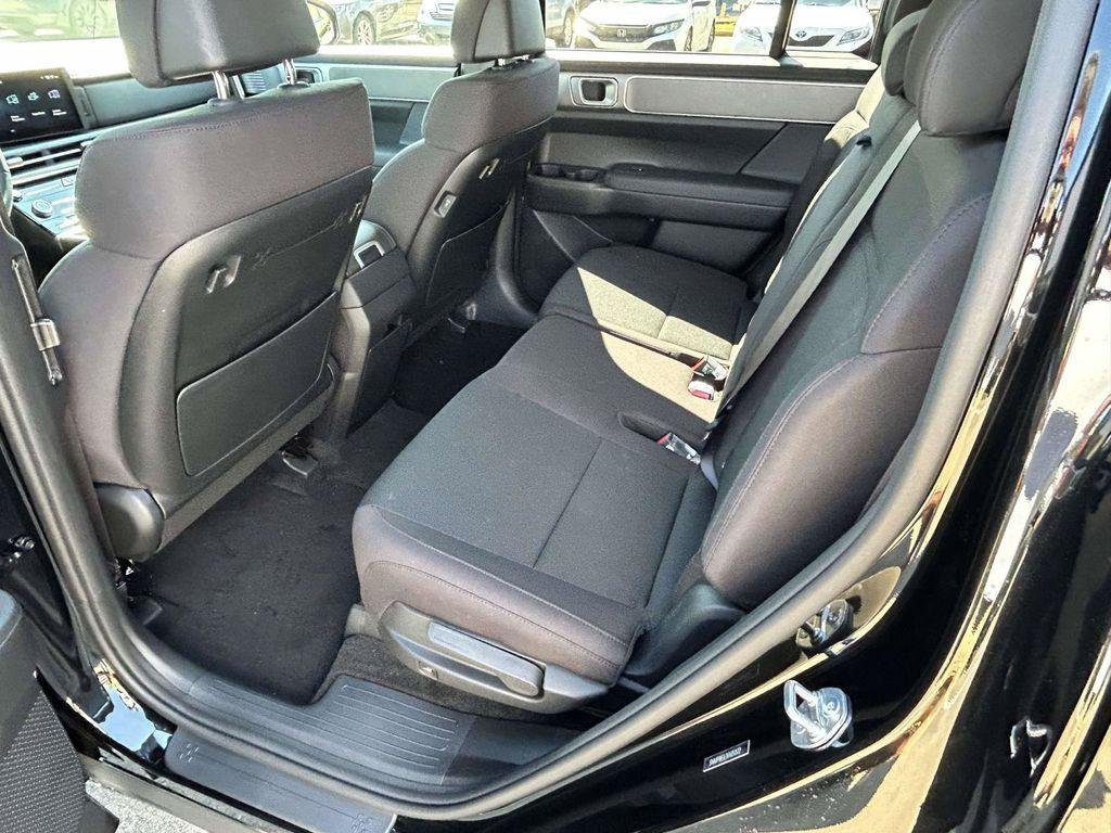 New 2027 Hyundai Santa Fe SE FWD image 44