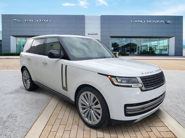 Certified 2026 Land Rover Range Rover SE AWD/4WD image 3
