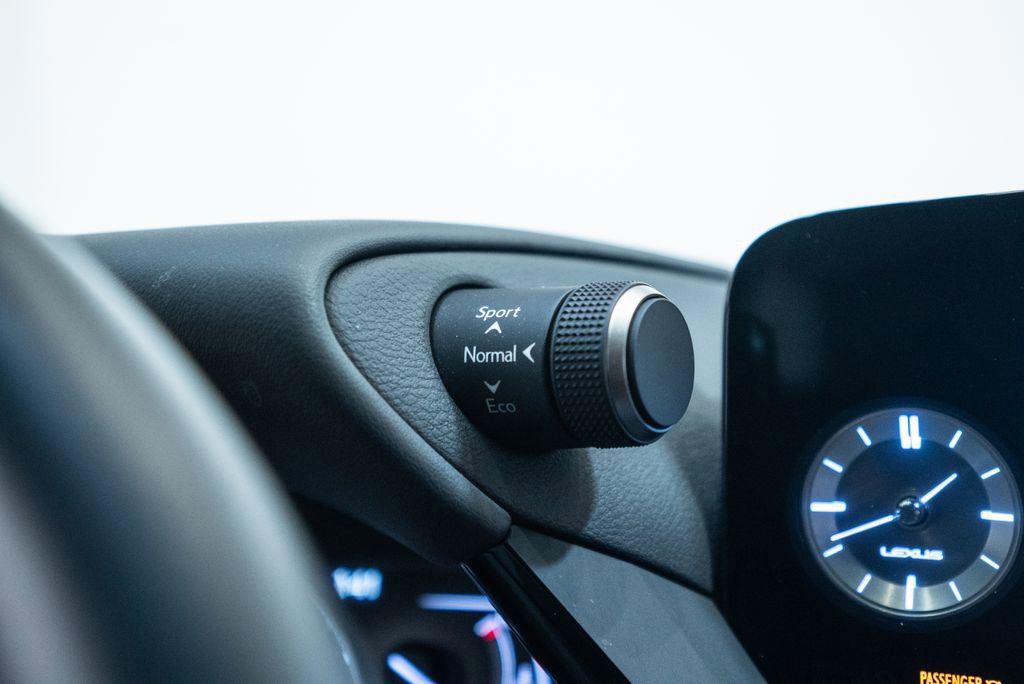 Used 2023 Lexus ES 350 w/ Premium Package image 22