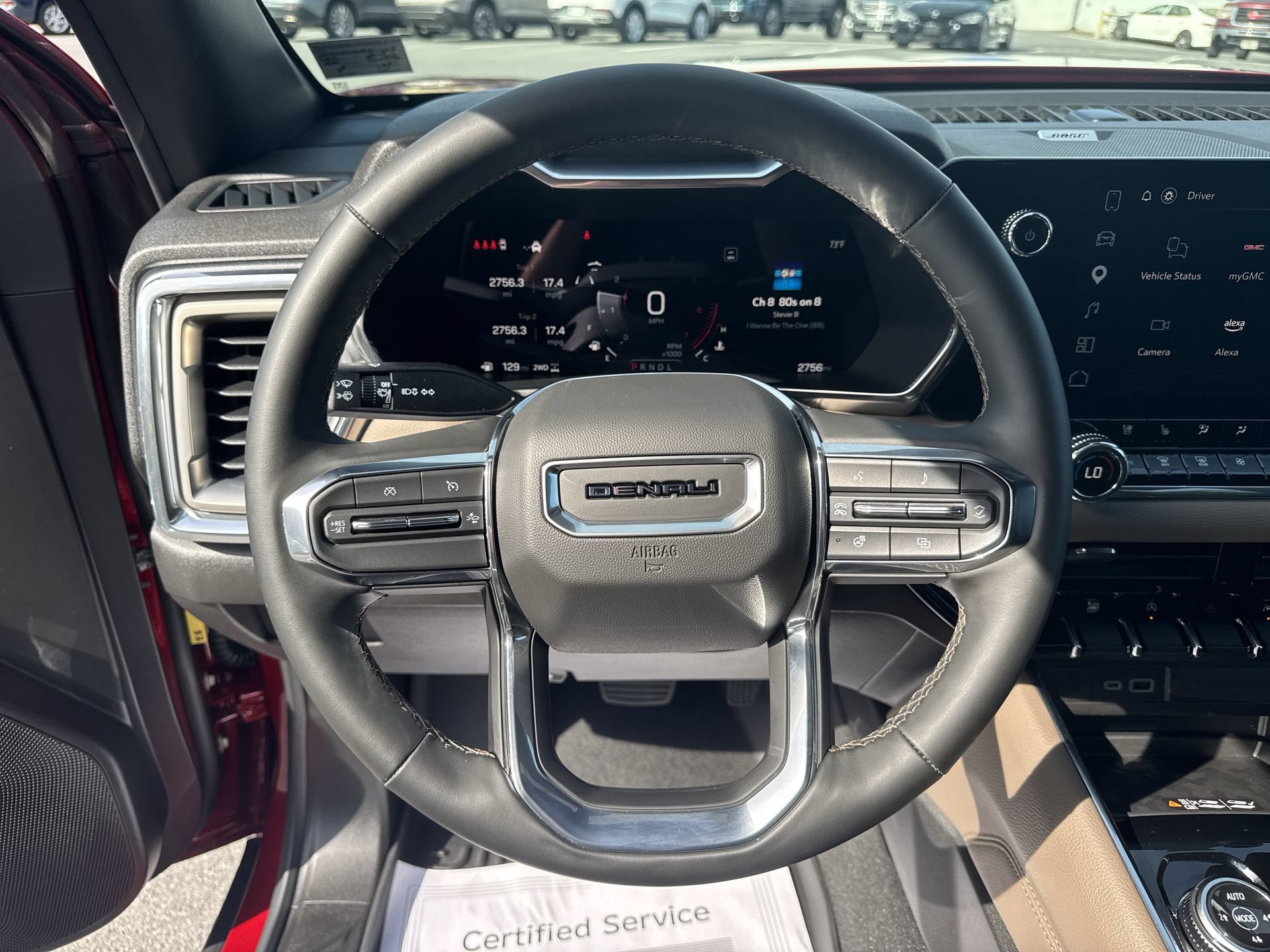 Used 2025 GMC Canyon Denali AWD/4WD image 11