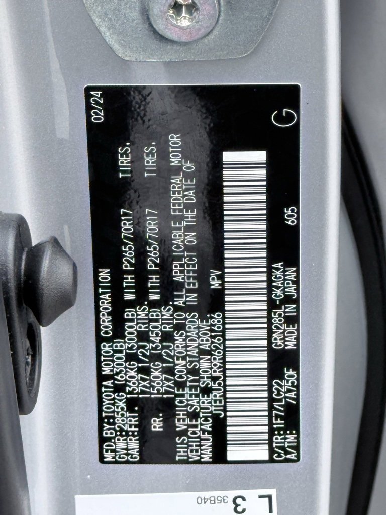 Used 2024 Toyota 4Runner TRD Off-Road Premium image 36