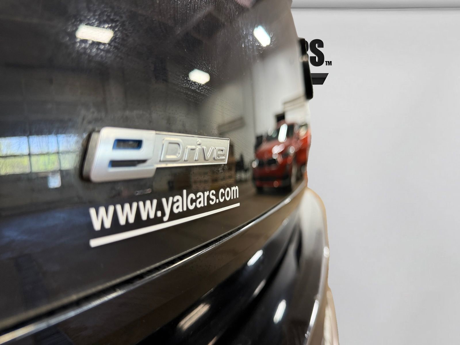 Used 2014 BMW i3 w/ Range Extender RWD image 11
