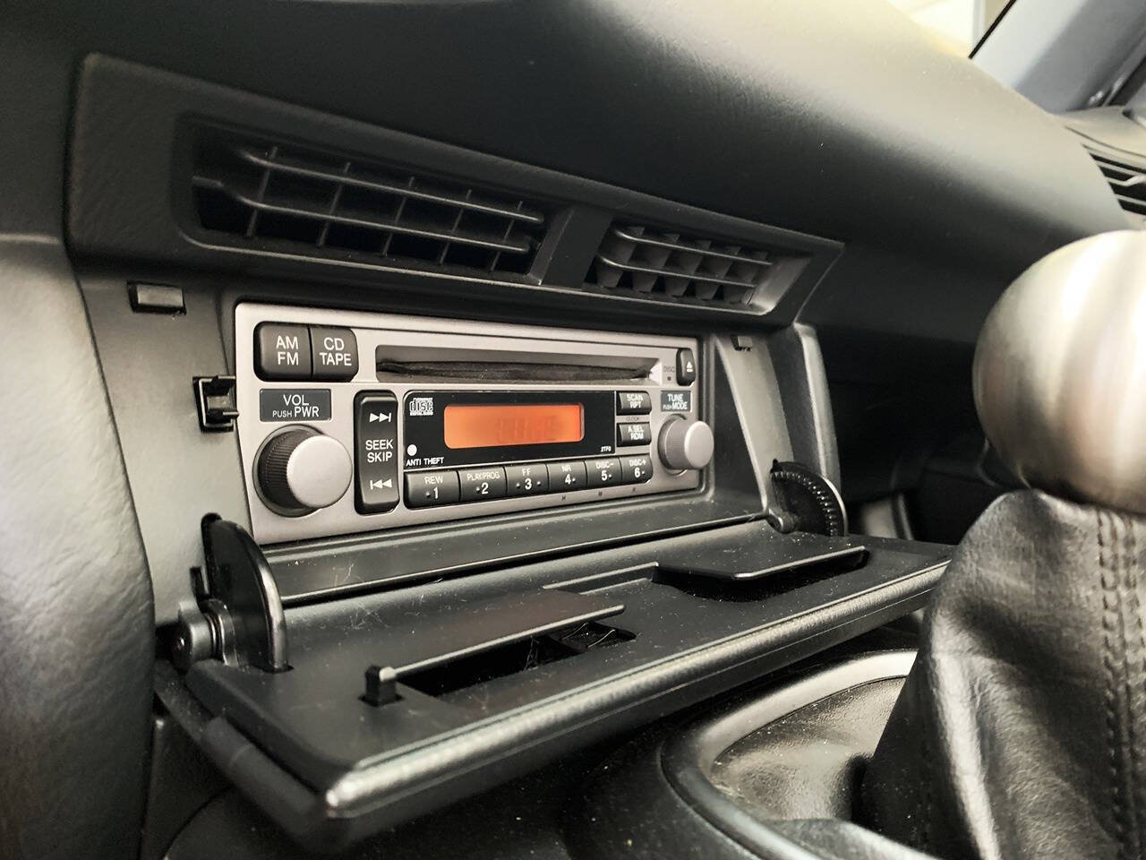 Used 2002 Honda S2000 image 14