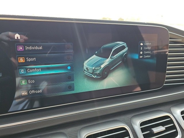 New 2025 Mercedes-Benz GLS 450 4MATIC image 32