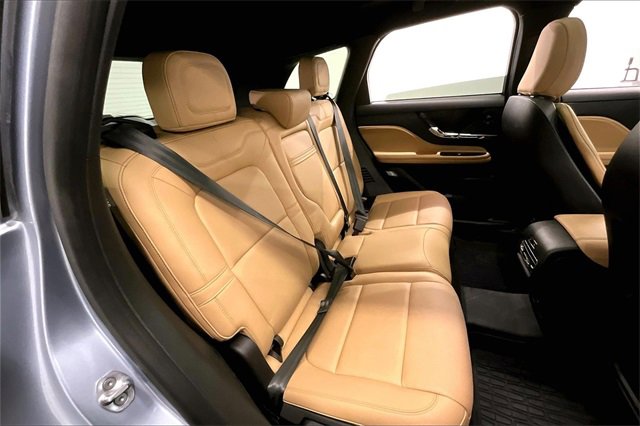 Used 2022 Lincoln Corsair Reserve w/ Luxury Package image 23