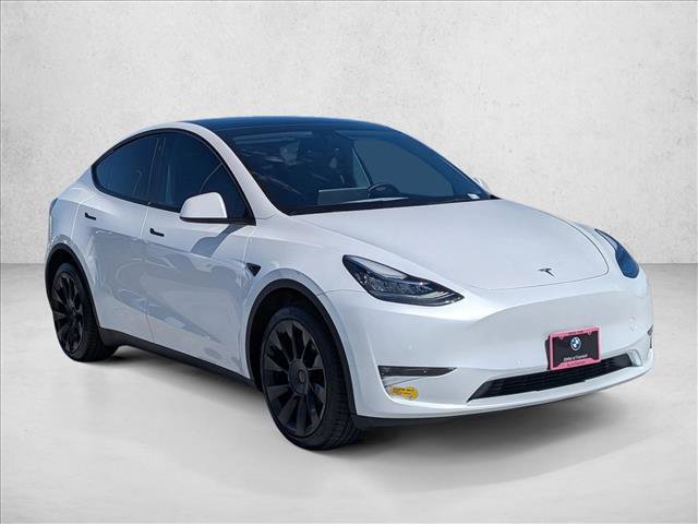 Used 2022 Tesla Model Y Long Range image 3