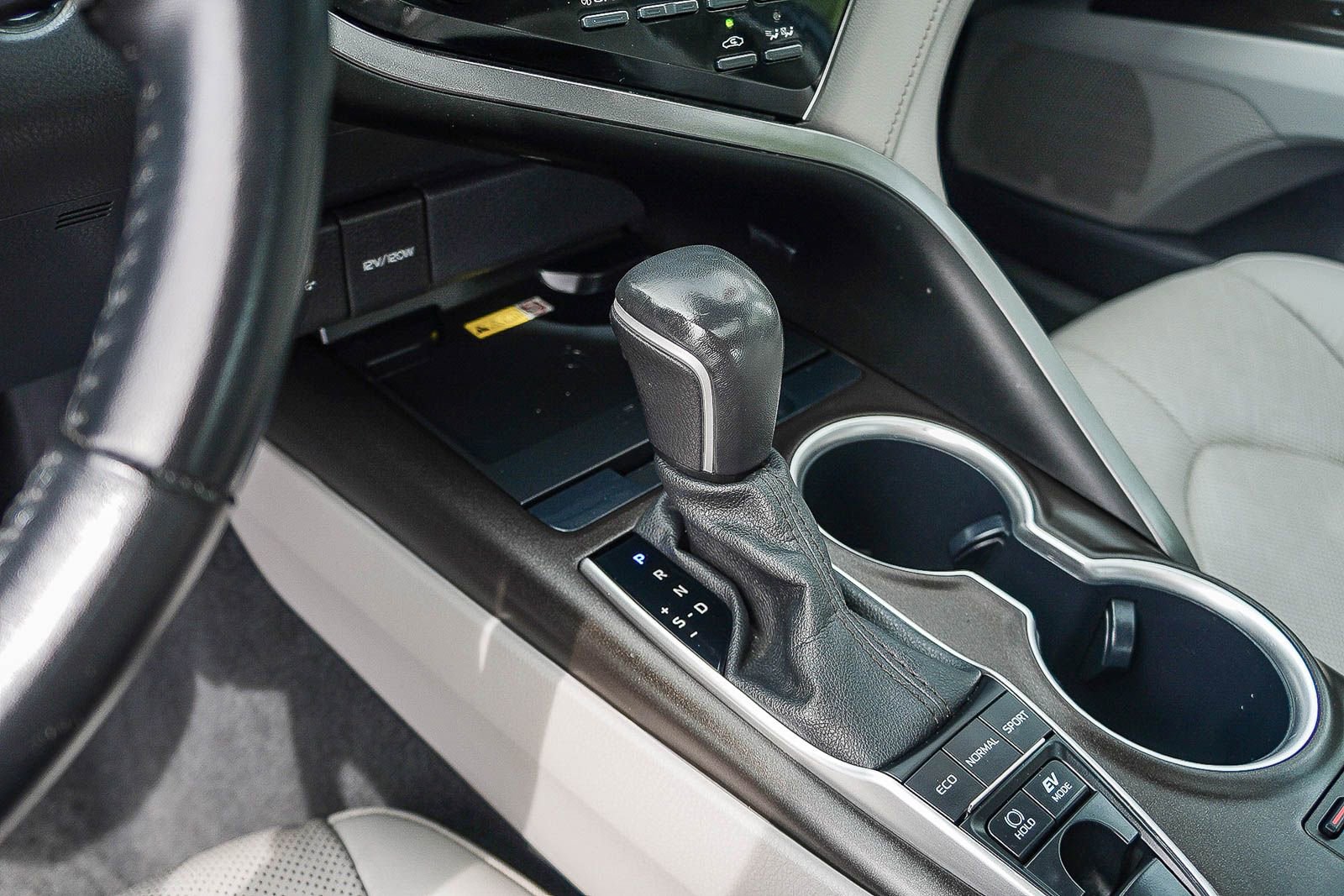 Certified 2024 Toyota Camry XLE w/ Navigation Package image 27