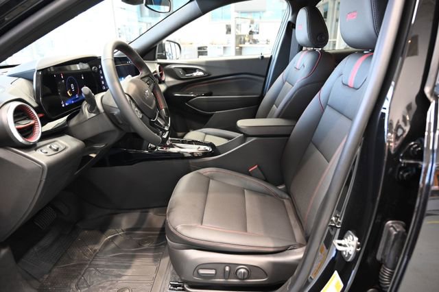 New 2026 Chevrolet Trax RS w/ Driver Confidence Package image 9