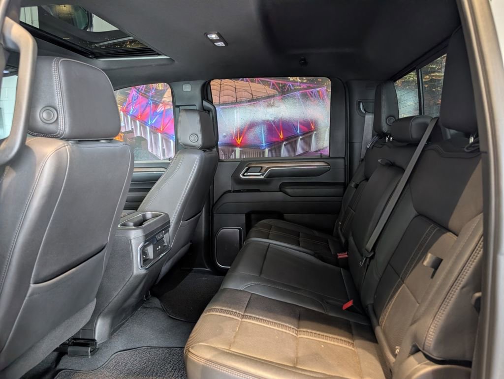 Used 2024 Chevrolet Silverado 2500 High Country w/ Technology Package image 25