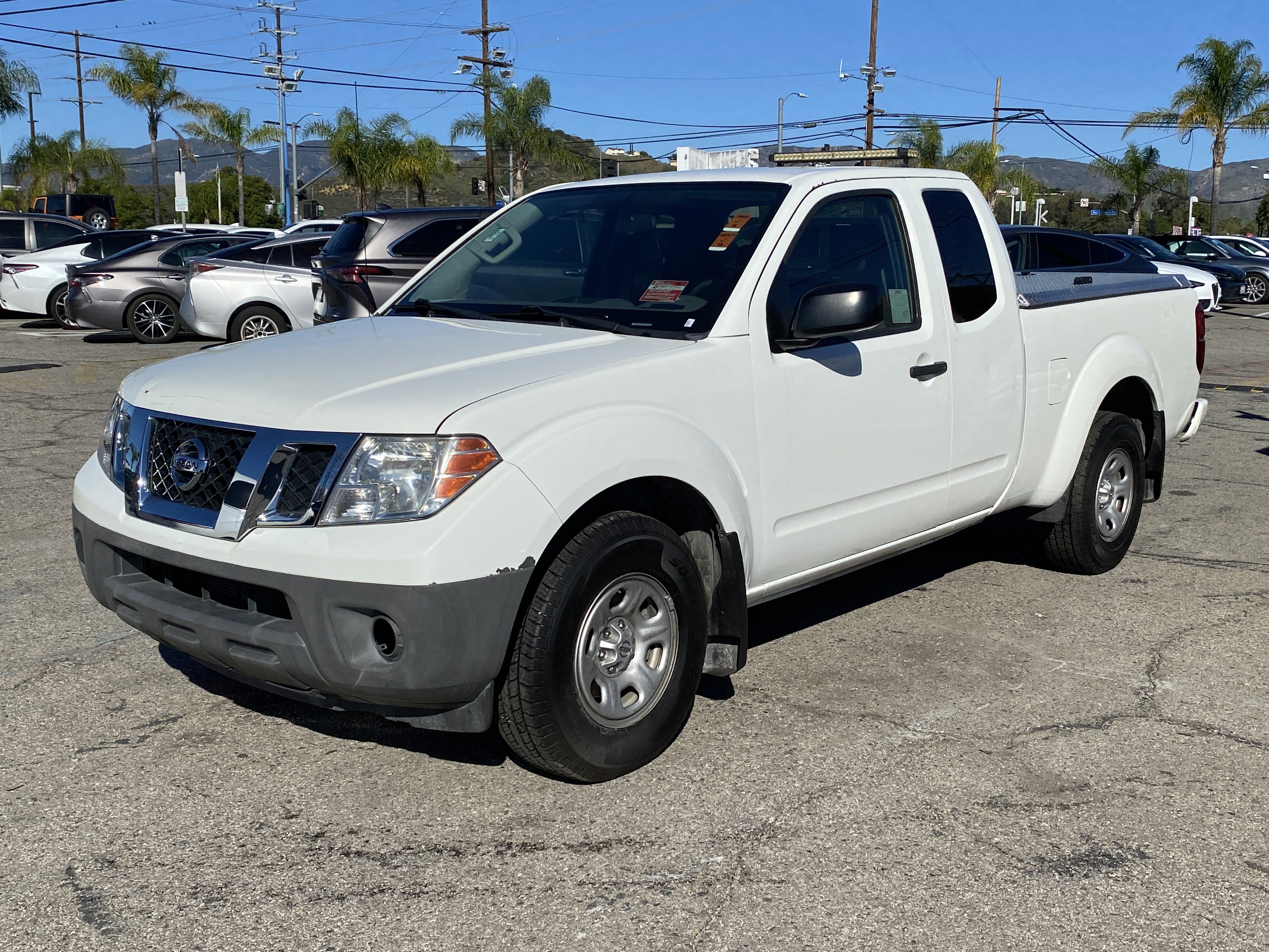 Used 2019 Nissan Frontier S image 2