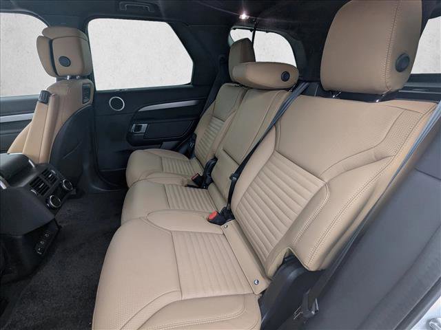 New 2025 Land Rover Discovery Dynamic SE AWD/4WD image 21