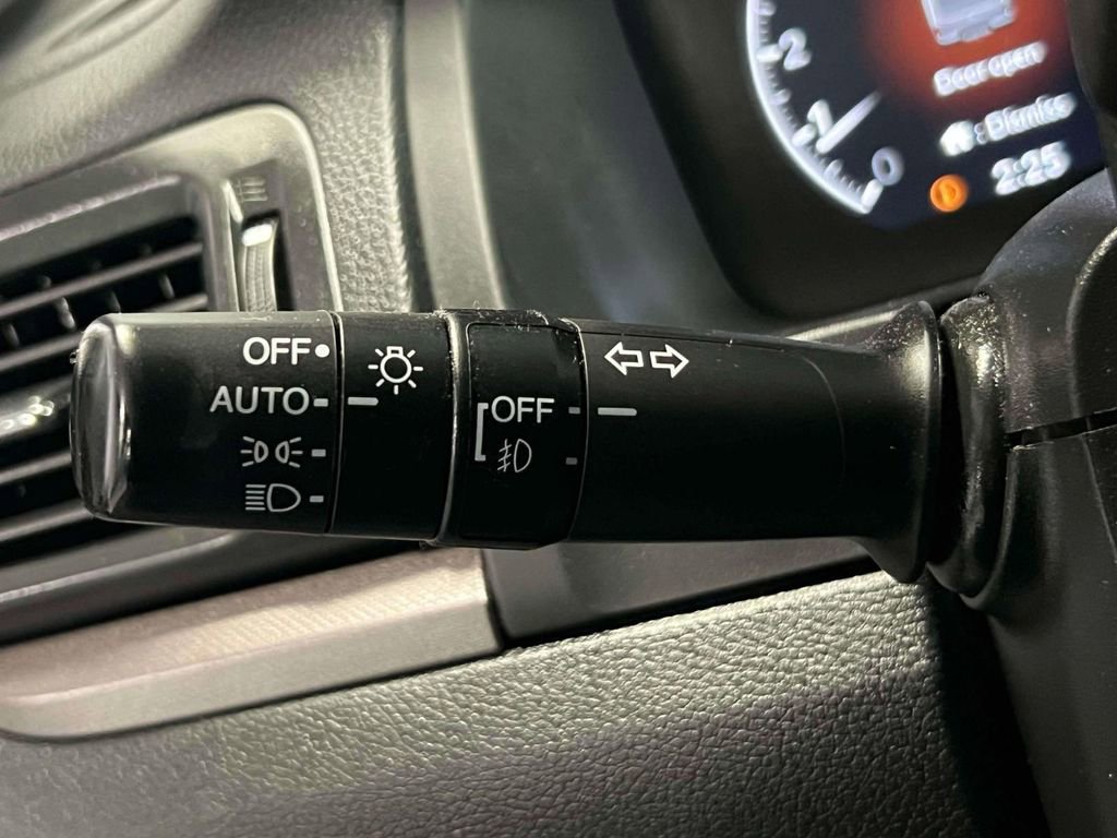 Used 2025 Honda Ridgeline Sport image 24