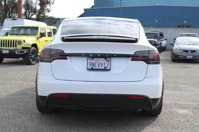 Used 2024 Tesla Model X AWD/4WD image 4