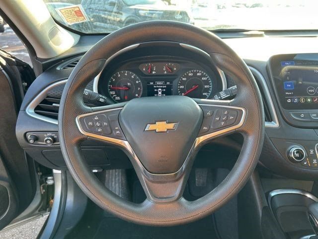 Used 2024 Chevrolet Malibu LT FWD image 15