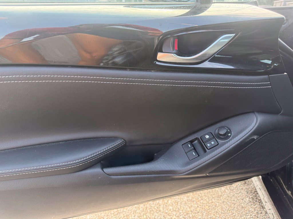 Used 2023 MAZDA MX-5 Miata Grand Touring w/ Weather Package RWD image 6