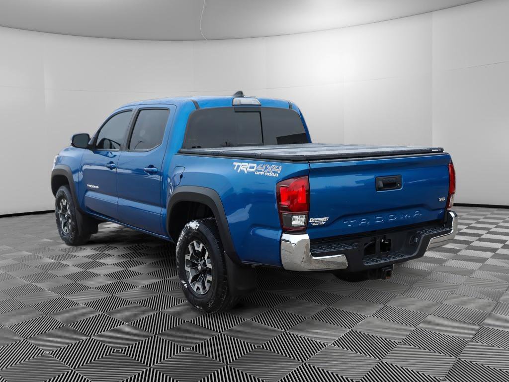 Used 2018 Toyota Tacoma TRD Off-Road image 4