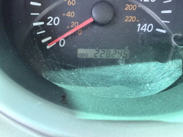 Used 2005 Toyota Highlander 4WD V6 w/ 3rd Row image 9