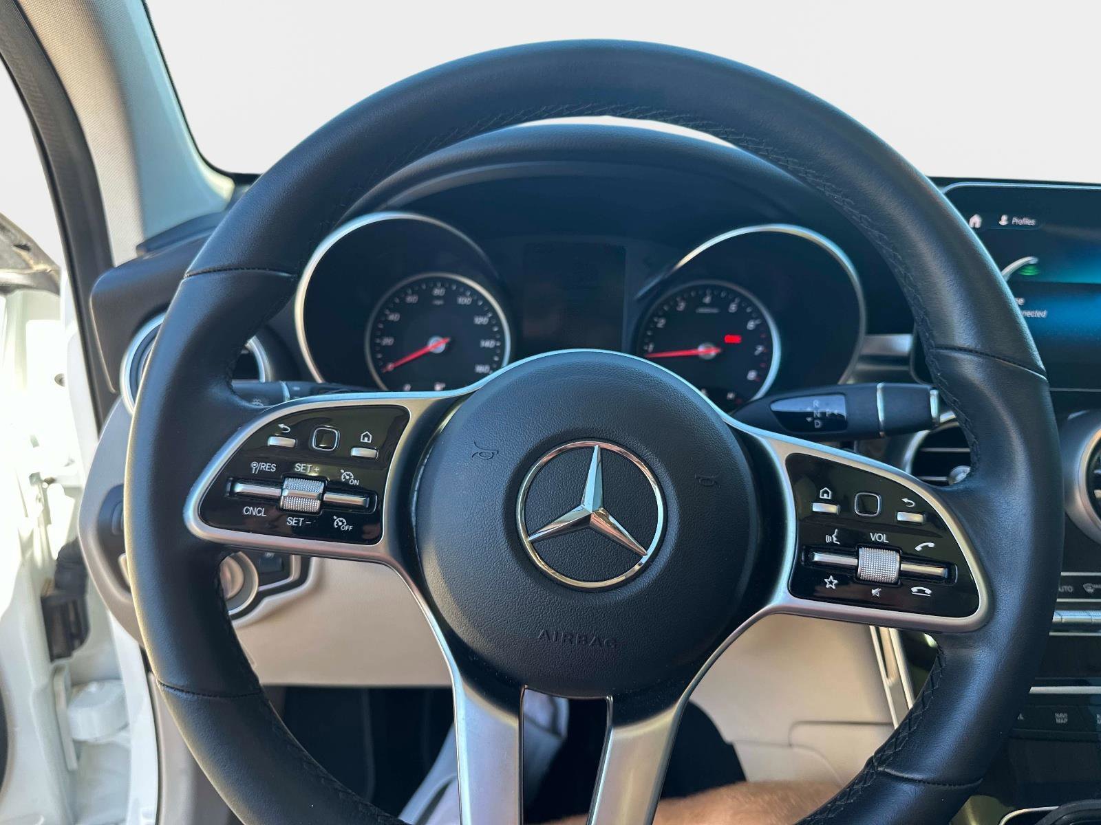 Used 2022 Mercedes-Benz GLC 300 image 24