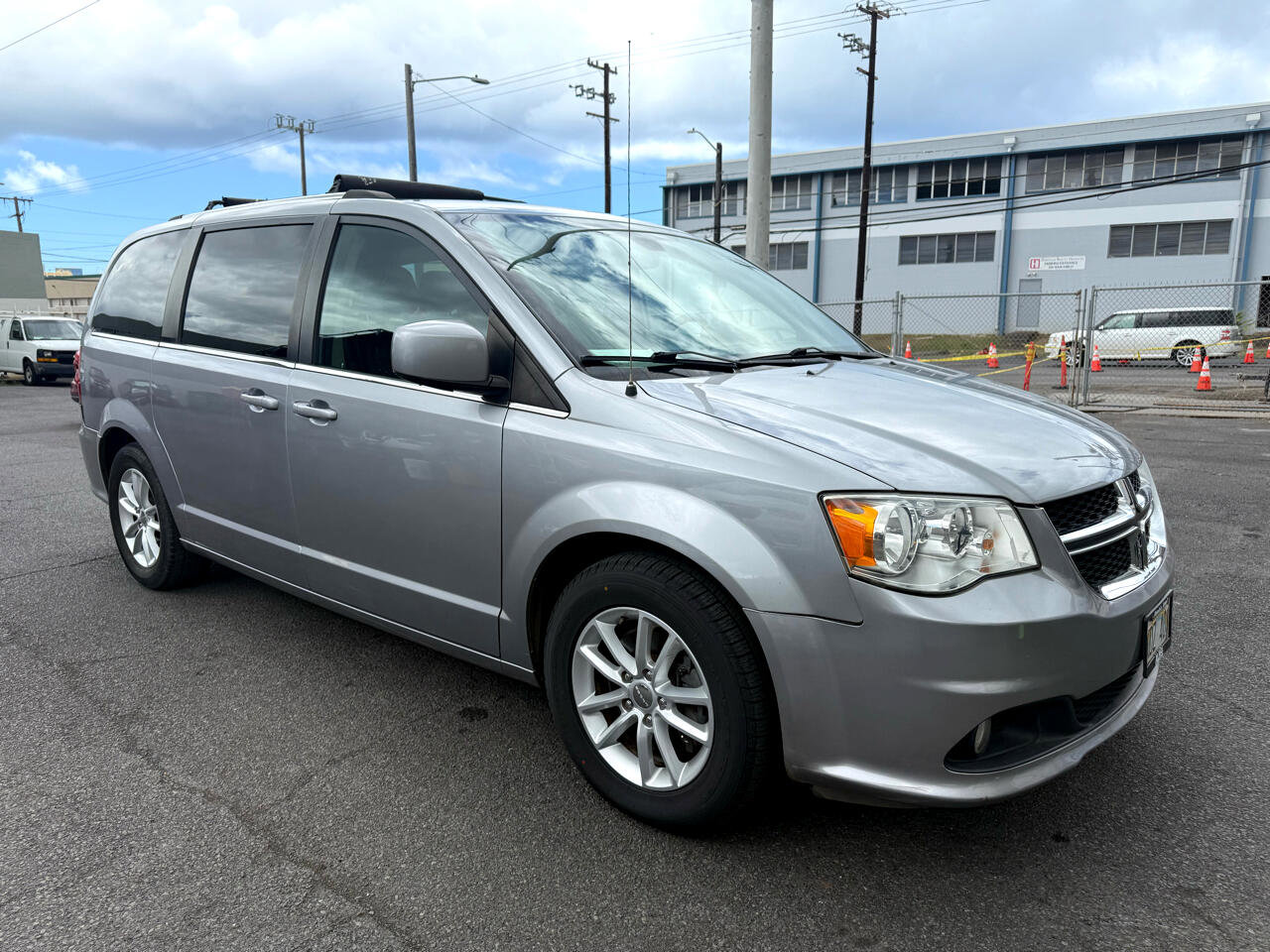 Used 2019 Dodge Grand Caravan SXT image 7