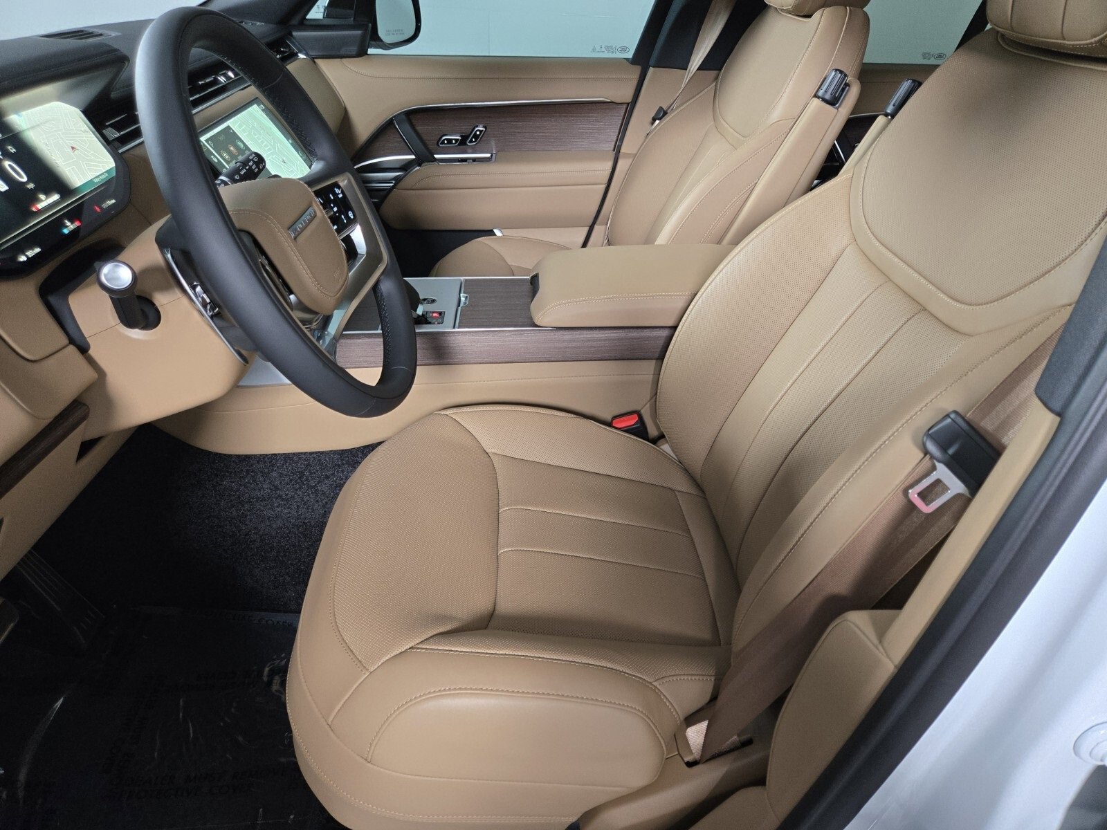 New 2025 Land Rover Range Rover SE image 11