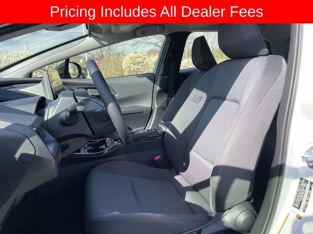 Used 2026 Toyota Prius LE AWD/4WD image 19