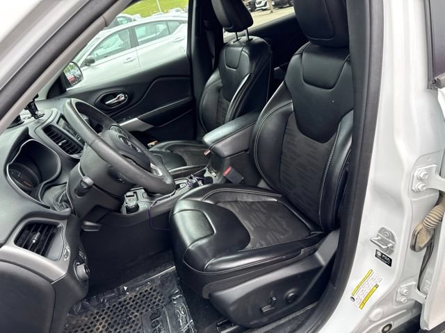 Used 2022 Jeep Cherokee Latitude w/ Trailer Tow Group AWD/4WD image 7