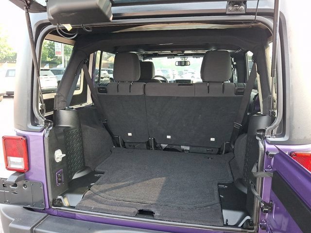 Used 2018 Jeep Wrangler Unlimited Sport S AWD/4WD image 32