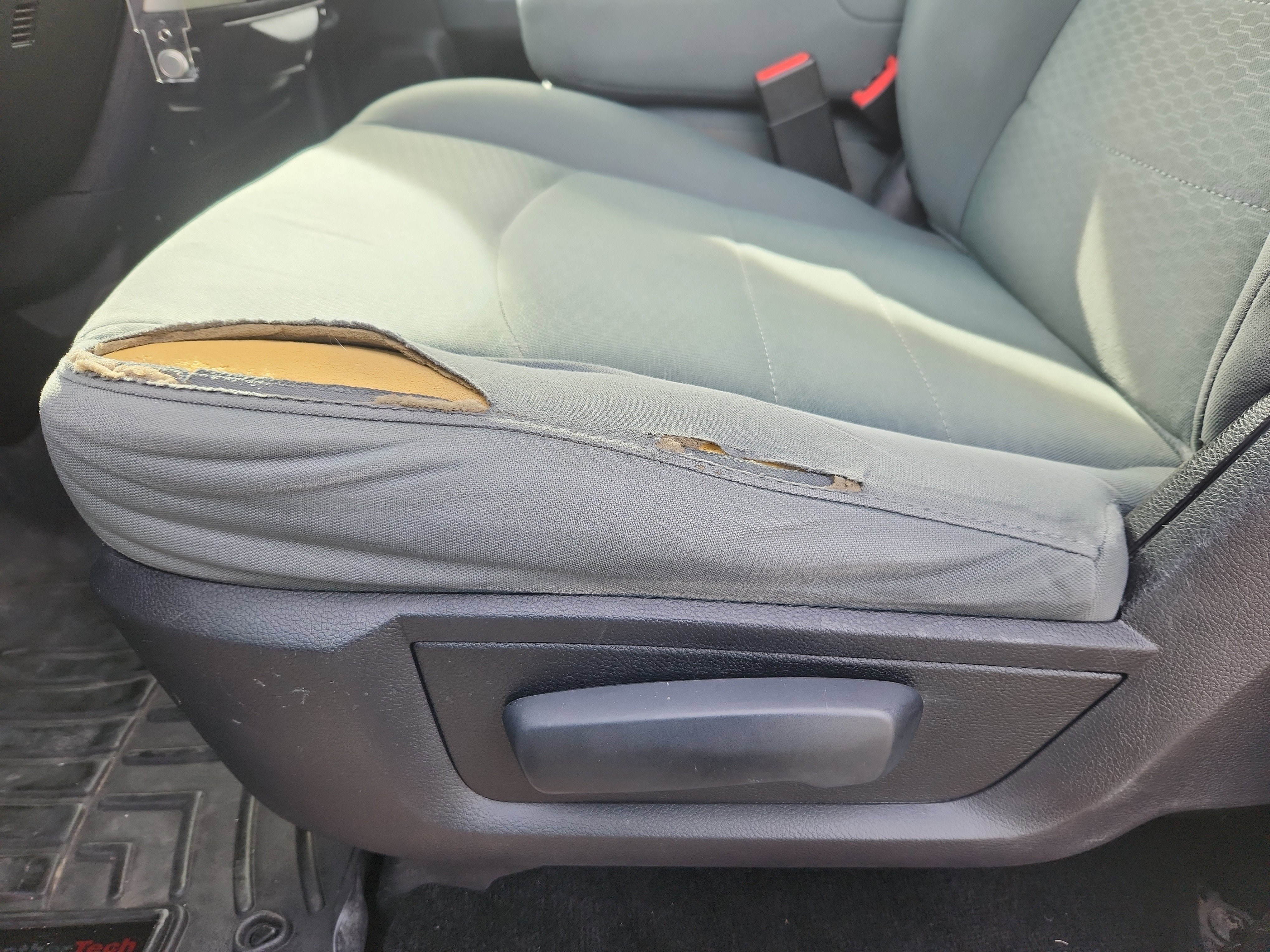 Used 2015 RAM 2500 SLT image 8