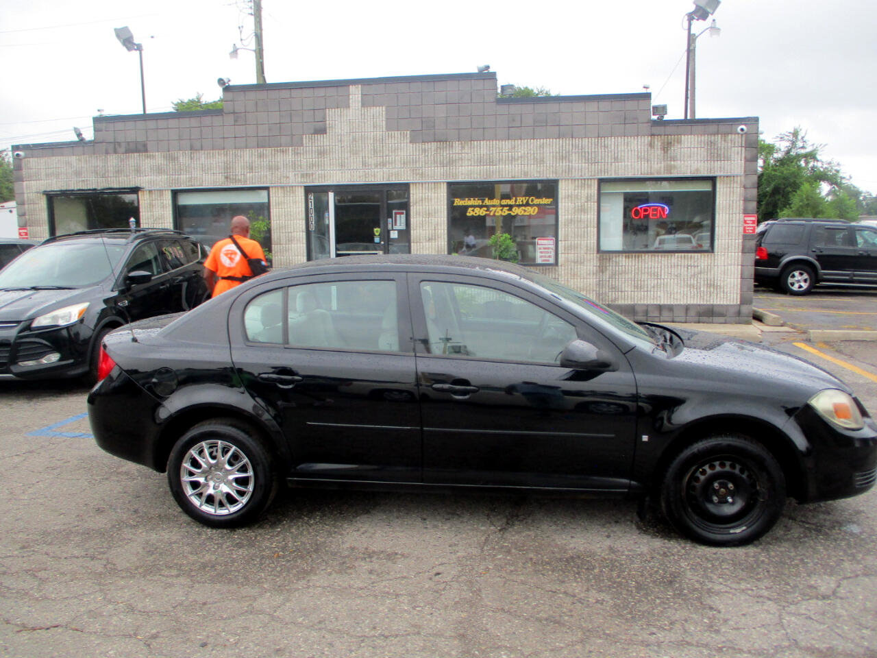 Used 2008 Chevrolet Cobalt LT image 2