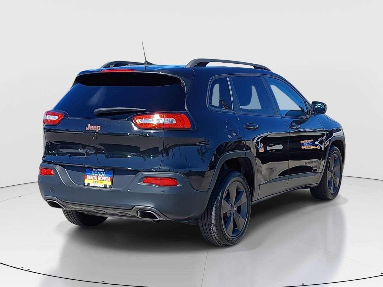 Used 2016 Jeep Cherokee 75th Anniversary image 5