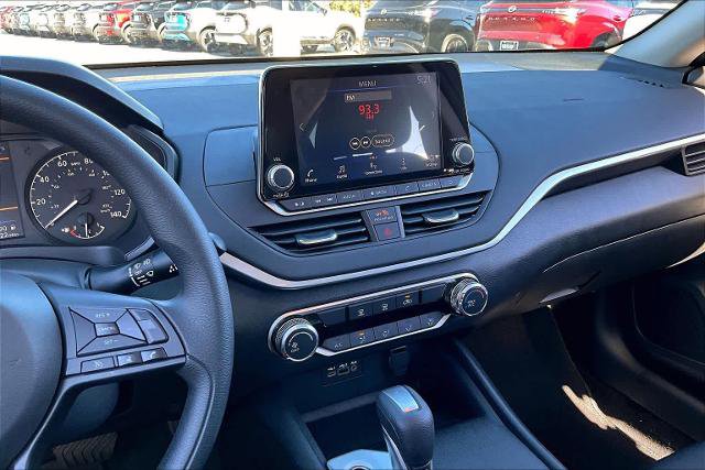 Certified 2025 Nissan Altima 2.5 S image 6