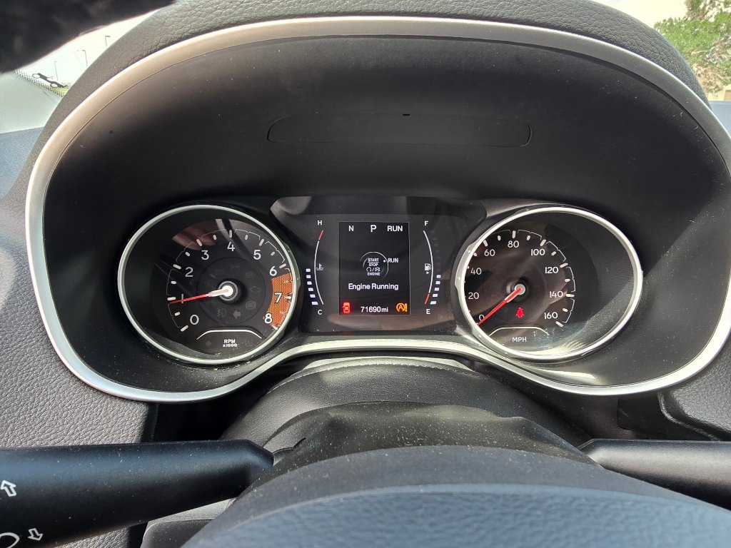 Used 2019 Jeep Compass Latitude AWD/4WD image 21