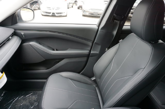 New 2026 Ford Mustang Mach-E Select w/ Technology Package AWD/4WD image 32